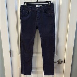 Vineyard Vines Navy Blue Slim Fit corduroy Vineyard Vines Pants. Size 4